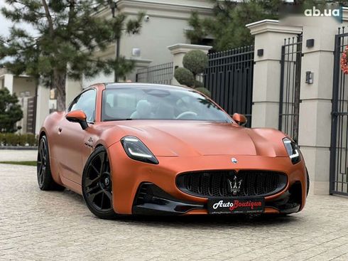 Maserati GranTurismo 2024 - фото 23