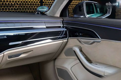 Audi A8 2018 - фото 26