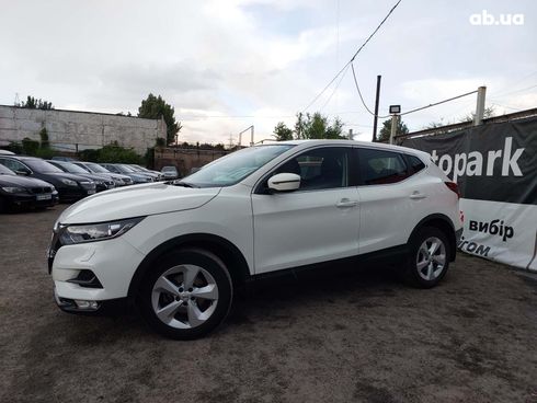 Nissan Qashqai 2018 белый - фото 3