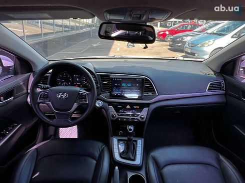 Hyundai Avante 2016 - фото 10