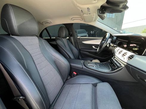 Mercedes-Benz E-Класс 2020 черный - фото 33