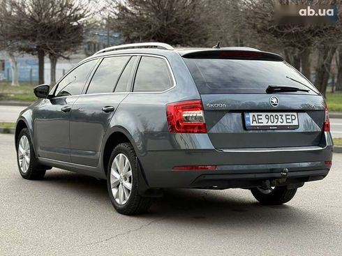 Skoda Octavia 2018 - фото 10