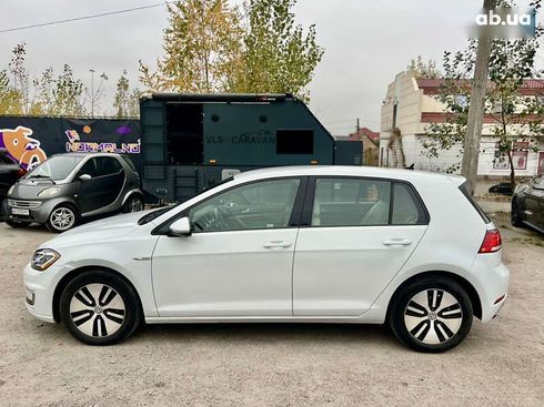 Volkswagen e-Golf 2017 - фото 3