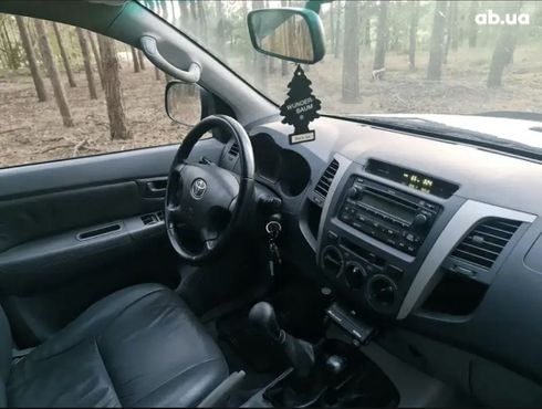 Toyota Hilux 2007 серый - фото 2