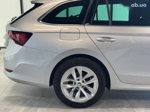 Skoda Octavia 2020 - фото 13