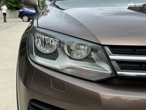 Volkswagen Touareg 2011 коричневый - фото 13