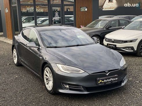Tesla Model S 2017 - фото 14