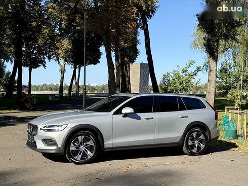 Volvo V60 Cross Country 2024 - фото 21