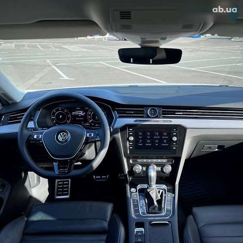 Volkswagen passat alltrack 2018 - фото 23