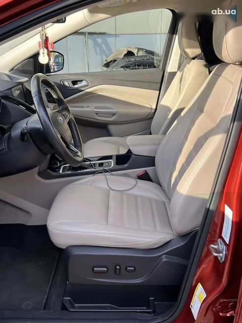 Ford Escape 2018 - фото 23