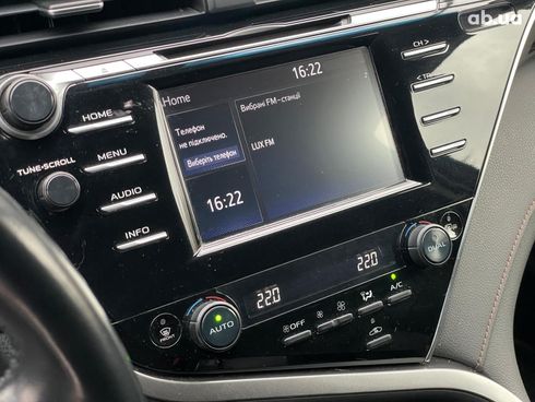 Toyota Camry 2018 черный - фото 20