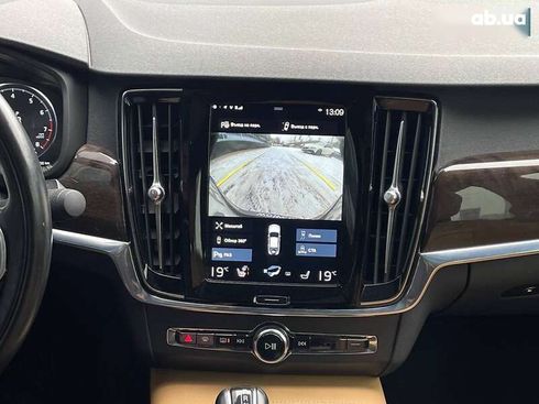 Volvo S90 2017 - фото 26