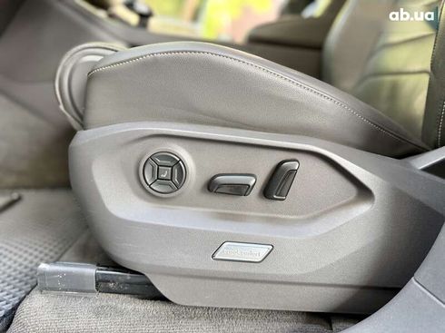 Volkswagen Touareg 2020 - фото 26