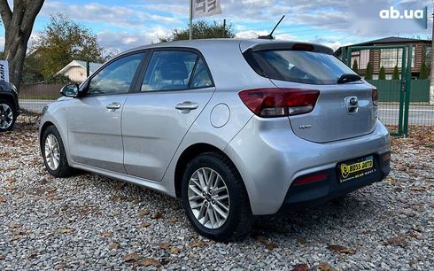 Kia Rio 2016 - фото 7