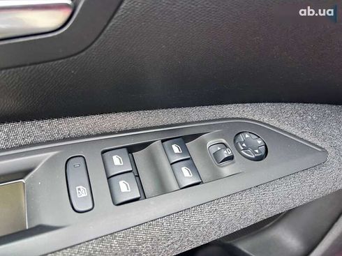 Peugeot 3008 2019 - фото 16