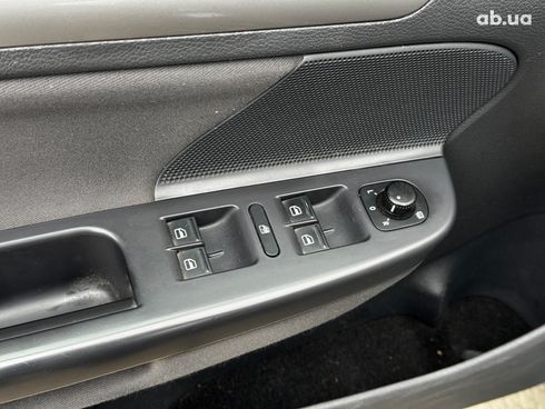 Volkswagen Golf 2008 черный - фото 12