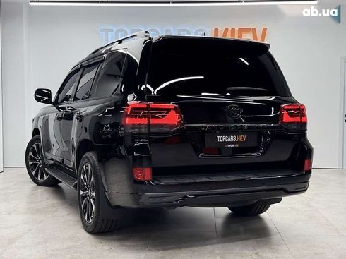 Toyota Land Cruiser 2018 - фото 13