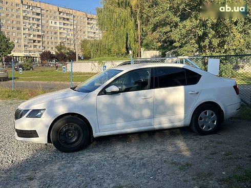 Skoda Octavia 2019 - фото 5