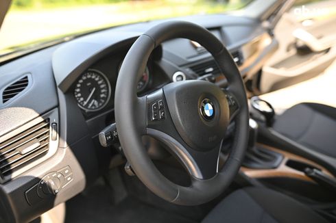 BMW X1 2011 черный - фото 9