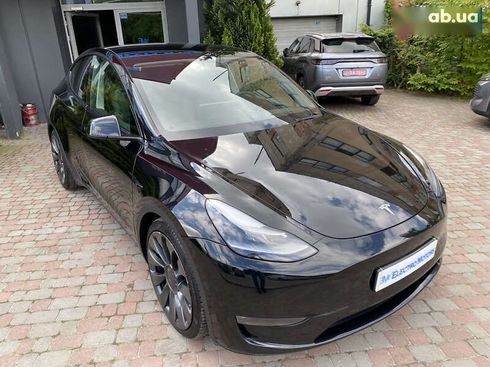 Tesla Model Y 2021 - фото 12