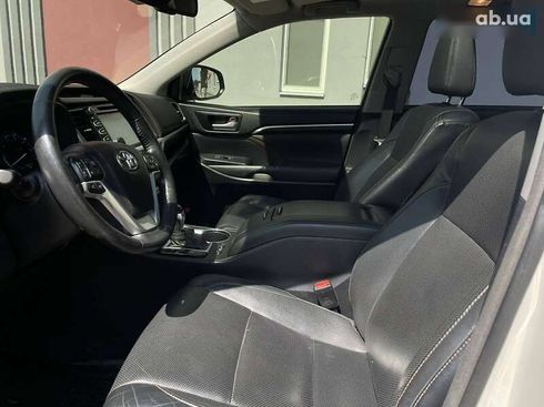 Toyota Highlander 2015 - фото 12