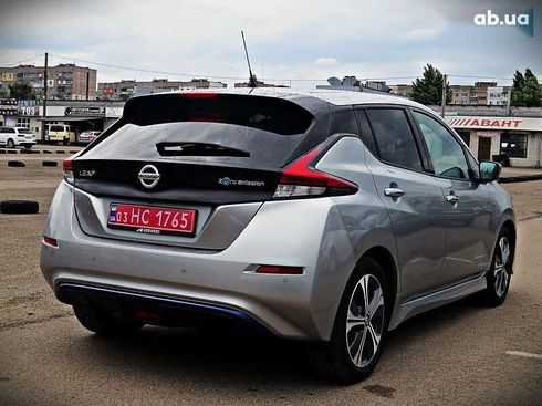 Nissan Leaf 2020 - фото 3