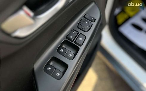Hyundai Kona 2022 - фото 17