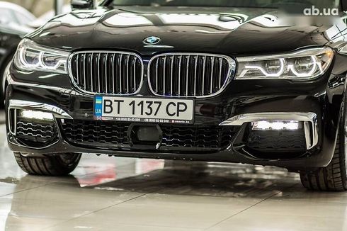 BMW 750 2015 - фото 3