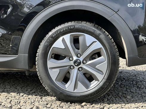 Kia Niro 2019 - фото 19
