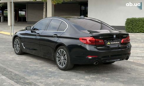 BMW 5 серия 2017 - фото 8