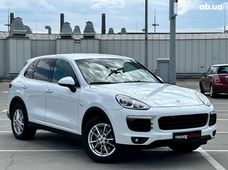 Продаж вживаних Porsche Cayenne 2016 року - купити на Автобазарі