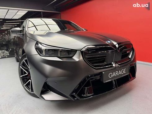 BMW M5 2025 - фото 10