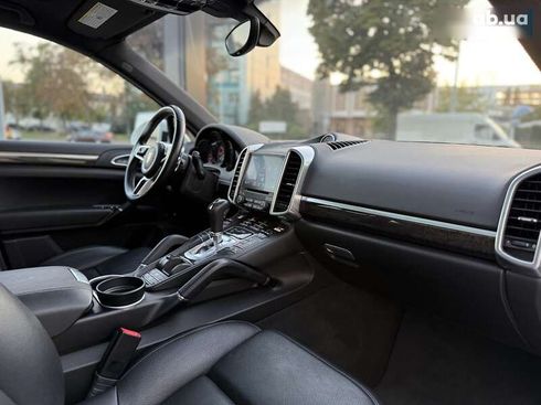 Porsche Cayenne 2016 - фото 15