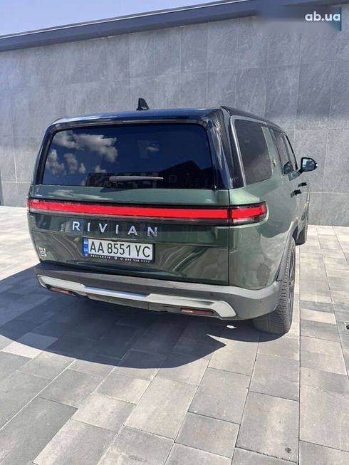 Rivian R1S 2023 - фото 27