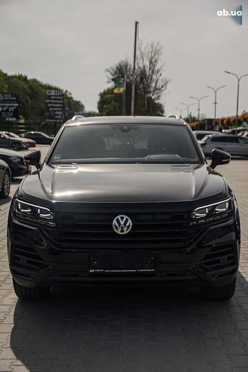Volkswagen Touareg 2018 - фото 21