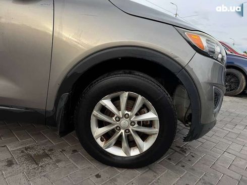 Kia Sorento 2016 - фото 12