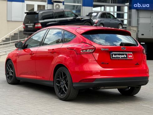 Ford Focus 2016 красный - фото 9