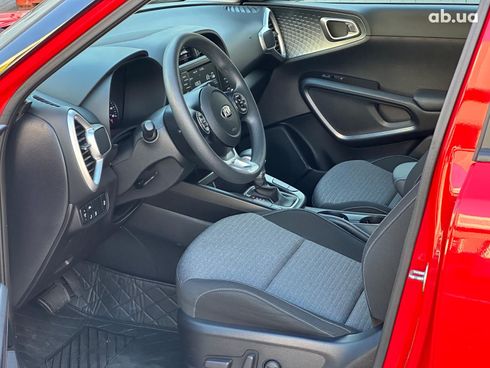Kia Soul 2021 красный - фото 9