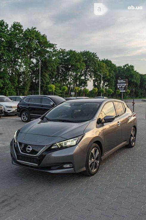 Nissan Leaf 2021 - фото 10