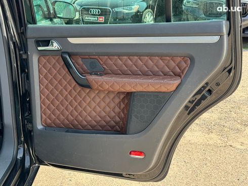 Volkswagen Touran 2003 черный - фото 22