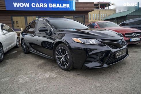 Toyota Camry 2019 - фото 4