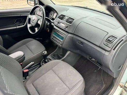Skoda Fabia 2011 - фото 21