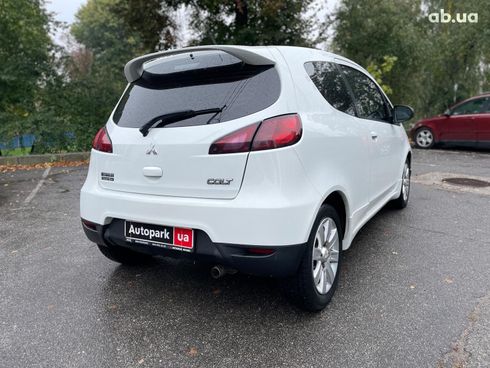 Mitsubishi Colt 2010 белый - фото 28
