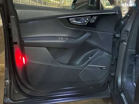 Audi Q7 2017 - фото 15