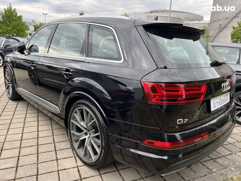 Audi Q7 2018 - фото 26