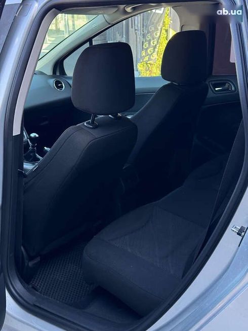 Peugeot 308 2011 - фото 11