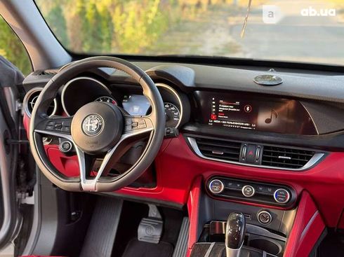 Alfa Romeo Stelvio 2019 - фото 29