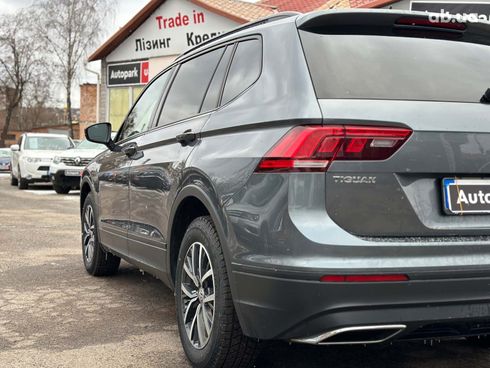 Volkswagen Tiguan 2021 серый - фото 12