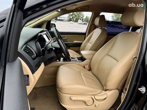 Kia Carnival 2020 - фото 20