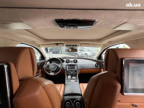 Jaguar XJ 2017 белый - фото 34